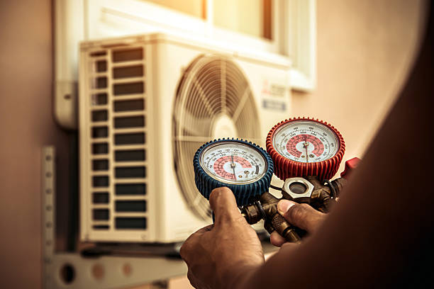 Professional Hvac technician working in Clarence Center, NY